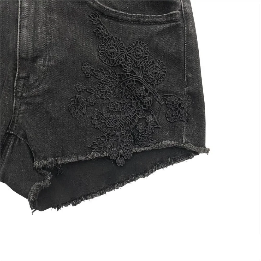 American Eagle Outfitters Black Denim Lace-Appliqué Jean Shorts NEW WITHOUT TAGS